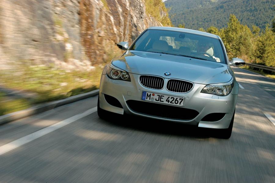  BMW M5 (E60) 2004 года  (WW) (фото 19 из 98)